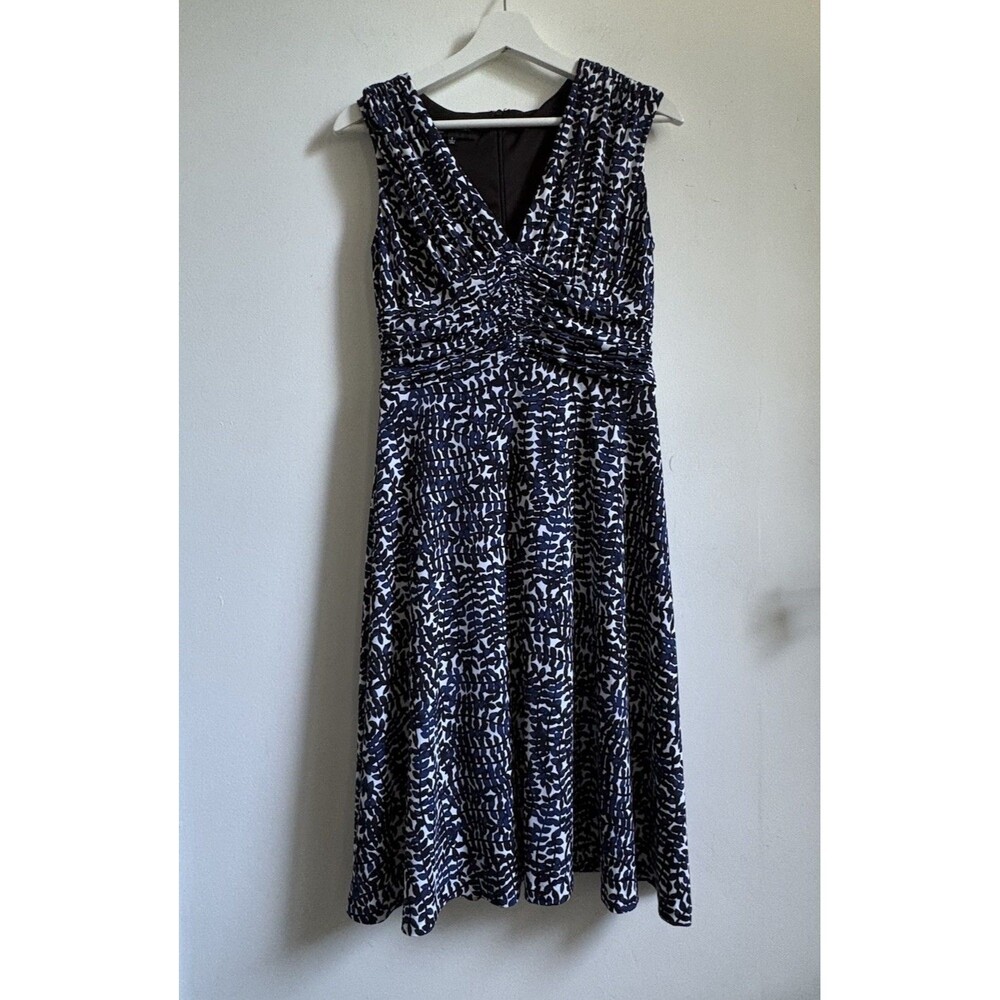 Jones New York Blue V-Neck Polyester Back Zip Lined Dress 6 Geometric